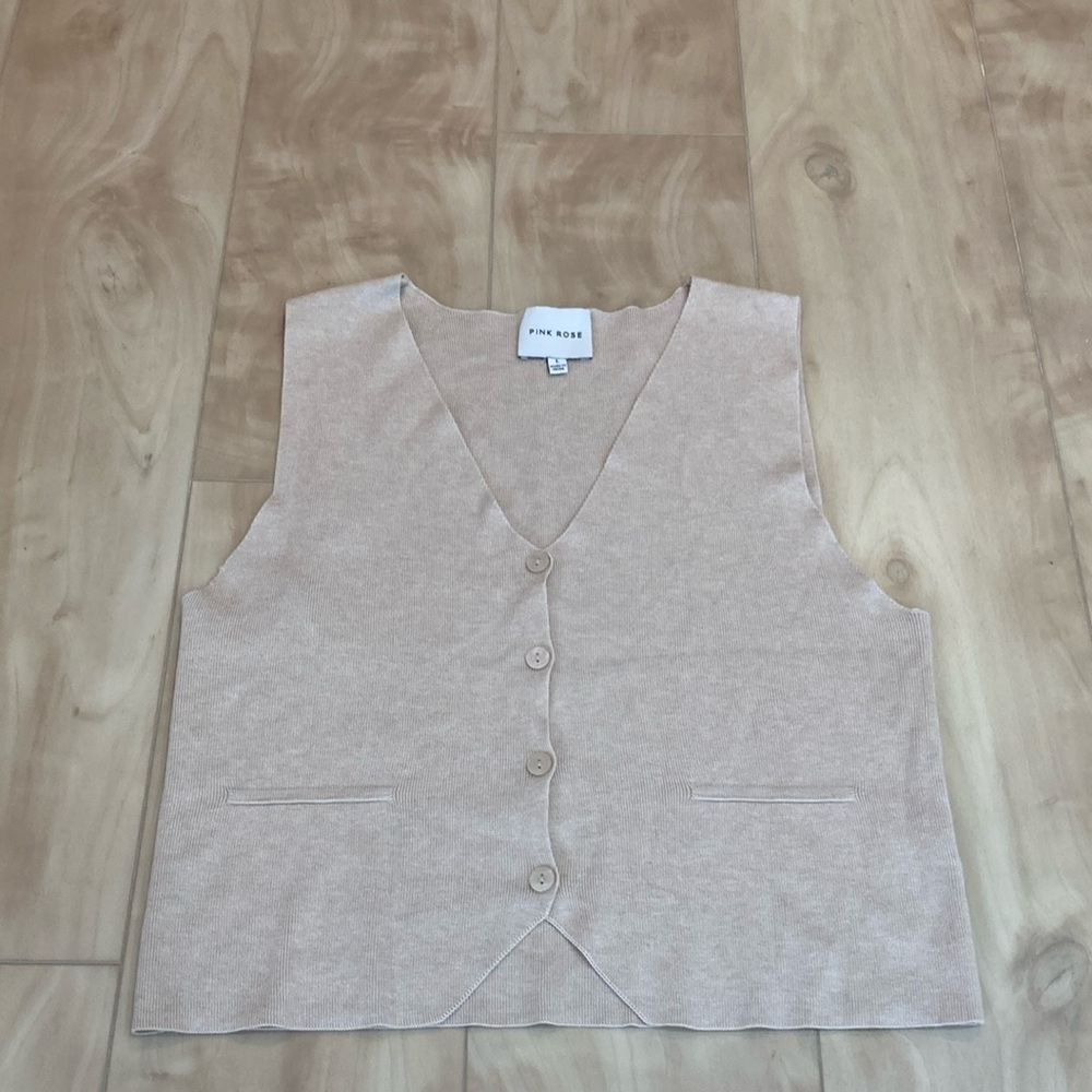 Pink Rose v-neck textured vest